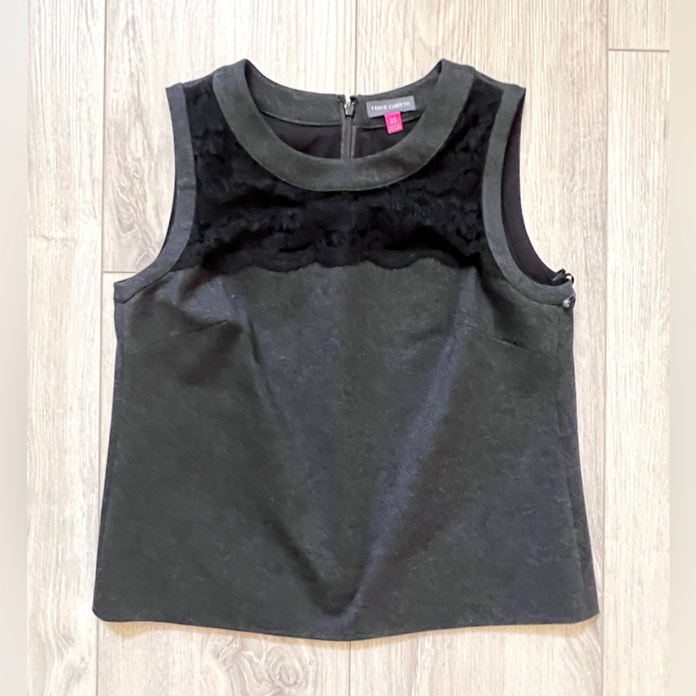 (NWT) Vince Camuto Sleeveless Top with lace, XS